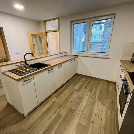شقة Modern And Peaceful With Terrace - Two Bedroom With Terrace